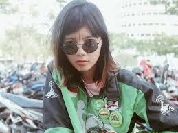Maybe you would like to learn more about one of these? Kisah Ismi Hidayah Mantan Driver Ojol Yang Viral Karena Joget Di Nikahan Mantan Dream Co Id