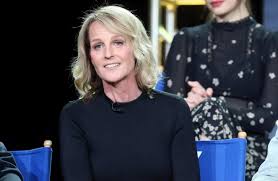 Helen hunt is an american actress made famous by her role in the television sitcom 'mad about you' in which she played a newly married public relations specialist. Actress Helen Hunt Denounced For Speaking At Egypt Conference Middle East Eye Edition Francaise