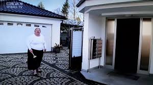 Crediamo nella ricerca e nella prevenzione. Basti On Twitter Diese Schlagkraftige Junge Dame Der Familie Goman Kennt Man Aus Spiegeltv Wo Sie Lautstark Ihre Bisher Erworbenen Deutschkenntnisse Preisgab Ihr Fotzenlecker Zitat Ende Spiegeltv Https T Co Ihwailt4qh
