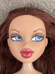 BRATZ DOLL CAMPFIRE Winter Adventure Phoebe £19.99