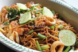 Ada sumber karbohidrat, sayuran, dan protein di dalam satu penyajian. Resepi Bihun Goreng Azie Kitchen Galeri Resepi