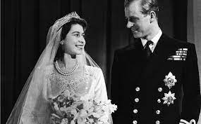 La ceremonia que presidió la reina isabel ii tuvo lugar ayer martes y ha muchos títulos subrayan la longevidad de esta pareja atípica (reina isabel ii y príncipe felipe), en la que el príncipe consorte era el apoyo in. Reina Isabel Ii Y Felipe De Edimburgo Su Gran Historia De Amor
