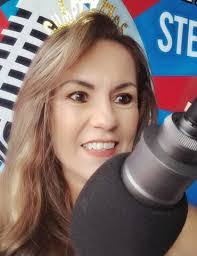 Claudia Arbelaez's Instagram, Twitter & Facebook