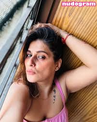 Vansheen Verma Sumbriya  vansheen_sumbriya  vansheen_verma Гола изтичане  OnlyFans снимка 50 - Nudogram v2.1