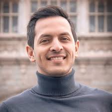 Glasgow has a slogan, “People Make Glasgow” and it is so true: it was one  of the reasons I came to Scotland to obtain my post graduate degree. Coming  from Toronto, a