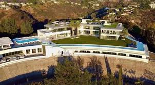 Acest proiect impresionant al arhitecților de la centrala se numără printre multe alte încercări ale unor mari birouri de proiectare ce au studiat și tratat aparte. Cum Arata Interiorul Celei Mai Scumpe Case Din Lume Imagini Spectaculoase Din Resedinta Numita The One Video