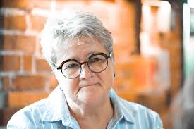 Les pieds arrêtent-ils de grandir un jour ?