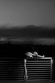 How To Photograph High School Seniors By Mario Masitti Dance Photography Senior Photographers Ballet Photography