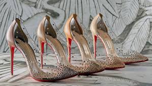 Christian louboutin dos noeud 120mm special occasion off white. Sur Les Pas De Christian Louboutin Dokumentarfilm 2019 2020 Crew United