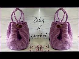 اسهل واشيك شنطة كروشيه موضه السنه دي بخيط المكرميه Easy New Crochet Bag Youtube Bolsa De Mao De Croche Bolsas De Croche Lindas Padroes De Bolsas De Croche