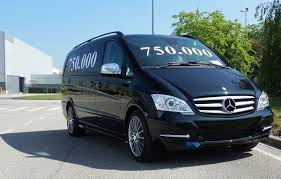 The 750 000th Vehicle Of The Vito And Viano Series Rolled Out From The Mercedes Benz Plant At Vitoria Th Mercedes Benz Viano Mercedes Benz Black Mercedes Benz