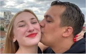 Double objectif, double pression d'être une fille, mais heureusement que ça a évolué, sinon j'aurais déjà des enfants et je ferais le. Thekairi78 Lynche Pour Son Couple Avec Une Jeune Fille De 16 Ans Il Rompt