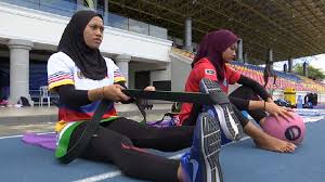 Azreen nabila yang merupakan anak jati kelahiran terengganu terpilih ke olympics atas tiket 'wild pelari pecut wanita negara, azreen nabila alias disahkan terpilih untuk mewakili malaysia bagi. Tokyo 2020 Azreen Nabila Tumpu Teknik Garisan Penamat Stadium Astro