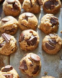 Eggless choco chip cookies recipe. Vegan Chocolate Chip Cookies Izy Hossack Top With Cinnamon Recipe Vegan Chocolate Chip Cookies Chocolate Chip Cookies Vegan Chocolate