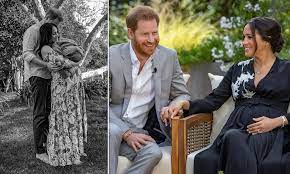 Duchess meghan to publish children's book 'the bench,' inspired by prince harry and archie. Prince Harry And Meghan Markle To Take Some Proper Time Off After Baby Daughter Is Born Daily Mail Online