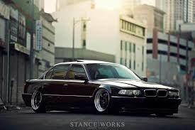 bmw e38 7 series black slammed stanceworks bmw 7シリーズ ローライダー 車