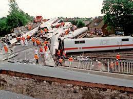 Mai 2000 für den verkehr freigegeben. Das Trauma Von Eschede