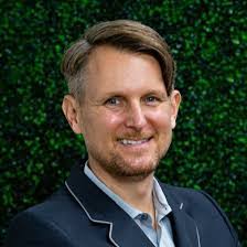 Brian Houk's Instagram, Twitter & Facebook