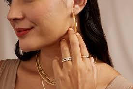 Mary Schiefer's Instagram, Twitter & Facebook