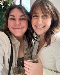 Sarah Mooney's Instagram, Twitter & Facebook