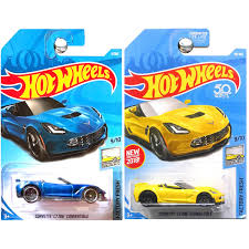 There are 54 1962 chevrolet corvettes for sale today on classiccars.com. Buy Hot Wheels 2018 Factory Fresh Chevrolet Chevy Corvette C7 Z06 Convertible Blue And Yellow Set Of 2 Online At Low Prices In India Amazon In