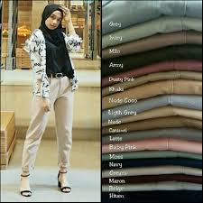 Warna ini sangat cocok untuk kamu yang ingin menjadikan kamar tidur sebagai warna sky dan beige juga bisa diterapkan untuk kamar kost. Ready Baggy Pants Latte Beige Nude Maroon Ivory Dusty Pink White Moss Tamolivia B7t7 Baggy Pants Shopee Indonesia