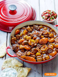 You can choose to serve it with rice it is all about creativity and playing around with ingredients and spices. Lamb Curry With Naan Bread Le Creuset Recipes