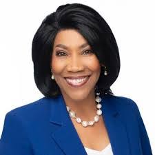 Shauna Jackson's Instagram, Twitter & Facebook