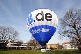 In jeder niederlassung befinden sich qualifizierte berater und moderne geldautomaten. Dkb Bank Fotos Imago