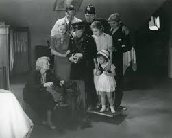 Alice OFredericks: Folkekomedie, populærkultur og omstridt storhed