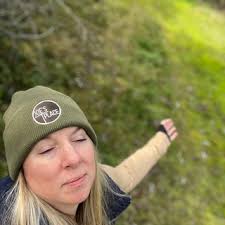 Melissa Vandever's Instagram, Twitter & Facebook