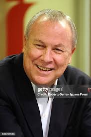 807 Robert Serra Photos & High Res Pictures