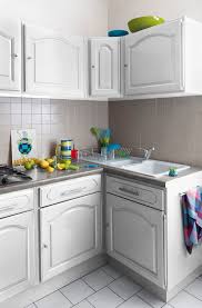 Comment rénover les meubles de votre cuisine avec la gamme rénovation de v33. Relooking Cuisine Facile Repeindre Les Meubles Credences Sol Electromenager Cote Maison