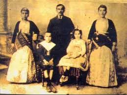 Την πατρίδαμ' έχασα, άκλαψα και πόνεσα. H Kor Ephen So Parxar Greek Music Folk Dance Dance