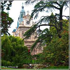photo of eglise de saint vincent de paul et jardin augustin thierry vallee de la loire blois france by f eglise ile de france saint vincent de paul