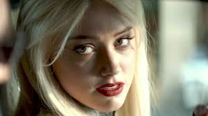 May 07, 2021 · beim scheidungsdebakel zwischen amber heard und johnny depp deutet sich eine wende an: Three Days To Kill Weiterer Trailer Mit Amber Heard Und Kevin