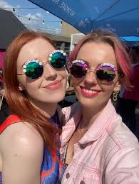 Gafas de sol con espejo arcoíris redondo para festivales SEND NUDES