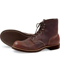 And the difference in the leather isn't only in their color, but also in their softness and general comfort. Red Wing Heritage Iron Ranger Boots 8111 Amber Harness Dave S New York
