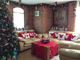 Mickey Mouse Home Decorations Love The Garland Around The Ceiling Disney Home Decor Mickey Mouse Christmas Disney Christmas Decorations