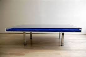 Yves Klein S Table Bleue Designed 1961 1963 International Klein Blue Pigment Glass Plexiglass Wood And Steel I Totally Want To Have A Famous Color Nam