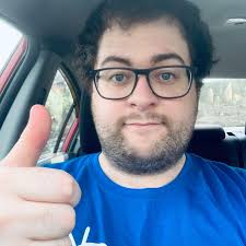 It is with greatly mixed emotions that I share the news that I will be  leaving Devon Mind next month, after just over three and a half years at  the charity. |