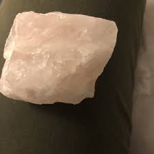 Amethyst forming in geodes, and most rose quartz is found in pegmatites in massive forms that can weigh into the hundreds of pounds. Rose Quartz Turning White Lipstick Alley