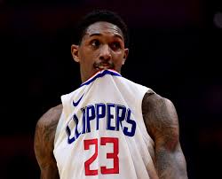 Latest on atlanta hawks shooting guard lou williams including news, stats, videos, highlights and more on espn. Who Is Lou Williams Watch Video Of Clippers Guard Outplaying Lonzo Ball Against Lakers