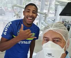 Máquinas injetoras e sopradoras de termoplásticos; Apos 250 Dias Guilherme Guedes Volta A Ser Relacionado Pelo Gremio