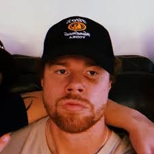 Dylan Lax (@dnlax12)