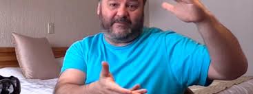 Torbe pretendía exigir 24.000 euros a Pitufina por retirar un vídeo que  grabó siendo menor