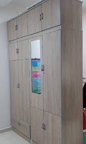 Ada promo setiap hari spesial lemari susun bermotif menarik yang memiliki beberapa pintu, lemari serbaguna ini. Almari Baju Besar Home Furniture Furniture On Carousell