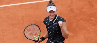 Tetování mám docela dost, ale jsou schovaná, prozradila vondroušová. French Open 2021 Vondrousova Ve Finale Roland Garros Jede Jako Stroj Chvali Experti Isport Cz