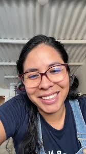 Que habrían hecho ustedes 😂😂😂 Una de tantas anécdotas jajaja Pd: no fue  en la iglesia de talara sino de Negritos 🤭 #talara #humor #sesiondefotos  #StoryTime #fyp