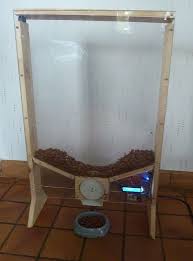 Bricolage Distributeur Croquette Pour Chat Peut Etre Aussi Pour Chevaux Nourriture Chat Distributeur Automatique Distributeur Nourriture Chat
